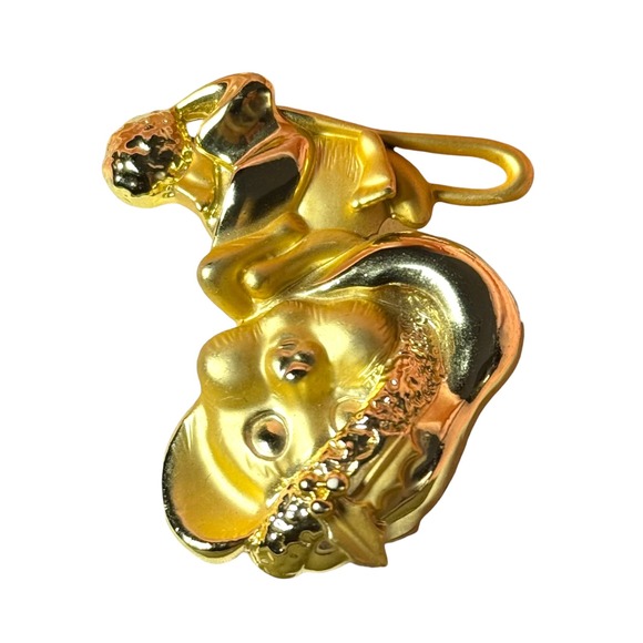 Vintage Christmas Mouse Brooch Holiday Hat, Cute Figurative Pin 1970s–1980s - Picture 4 of 7